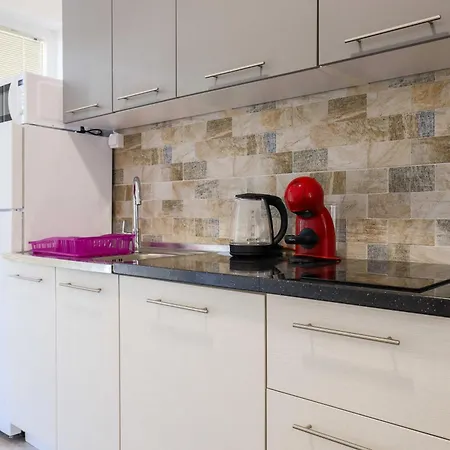 Guest house With Pool 